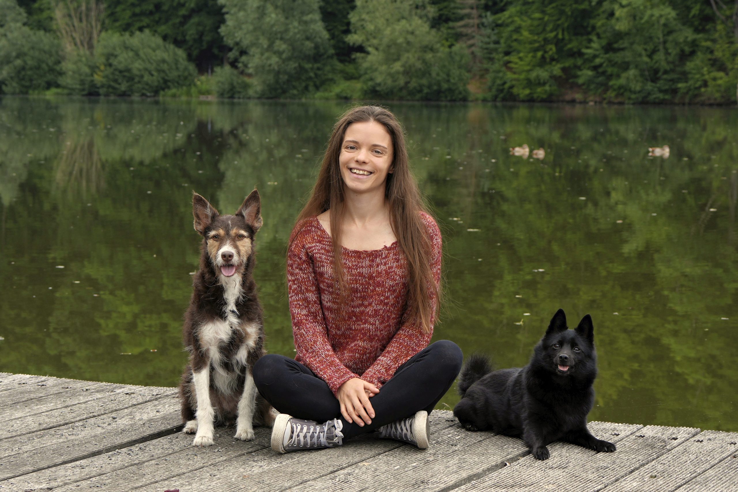 Ann-Kathrin von der Dear Dogs Academy mit ihren Hunden